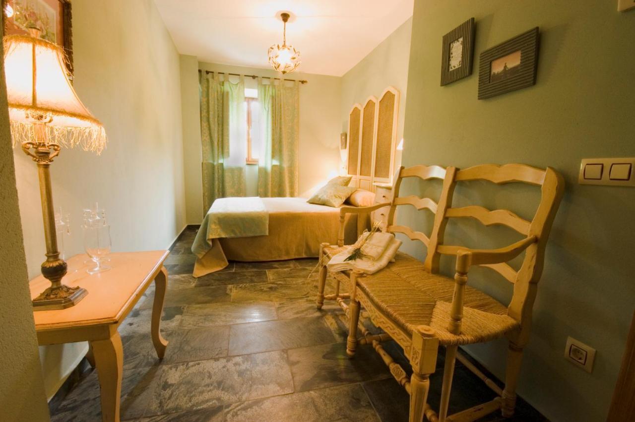 La Searila Guest House Seares Екстериор снимка