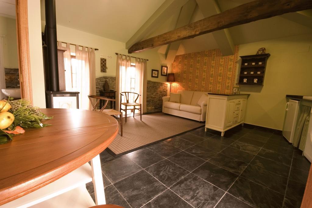 La Searila Guest House Seares Стая снимка